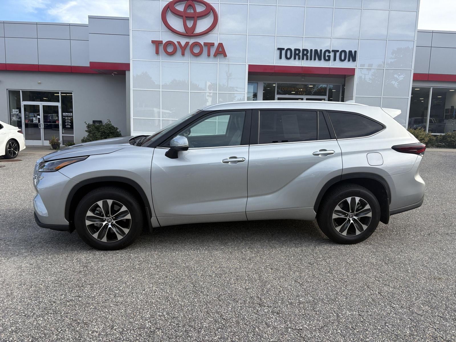 2025 Toyota Highlander LE