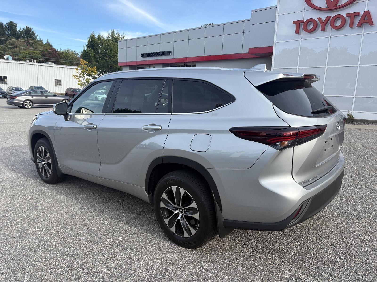 2025 Toyota Highlander LE