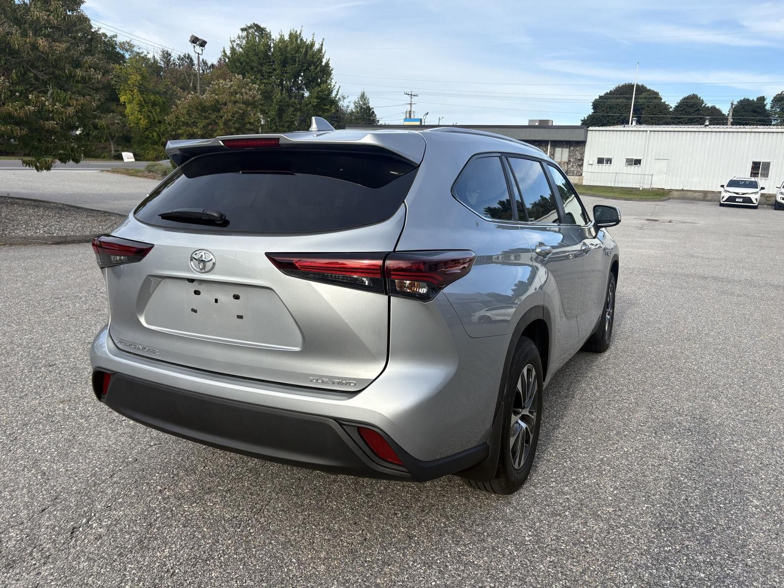2025 Toyota Highlander LE