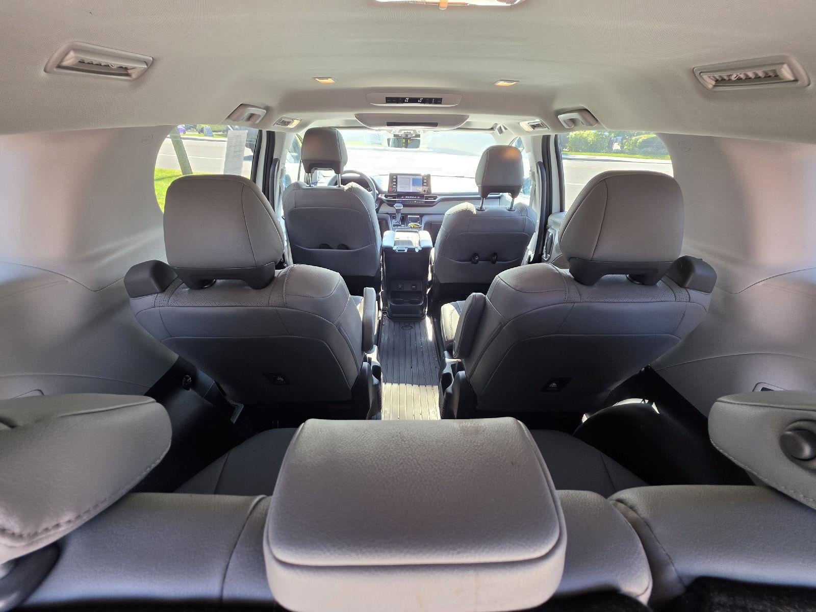 2023 Toyota Sienna Limited