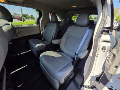 2023 Toyota Sienna Limited