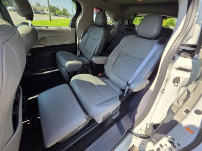 2023 Toyota Sienna Limited