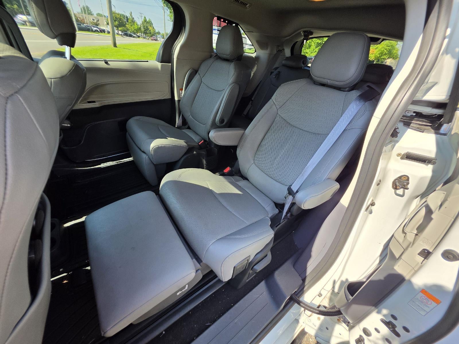 2023 Toyota Sienna Limited