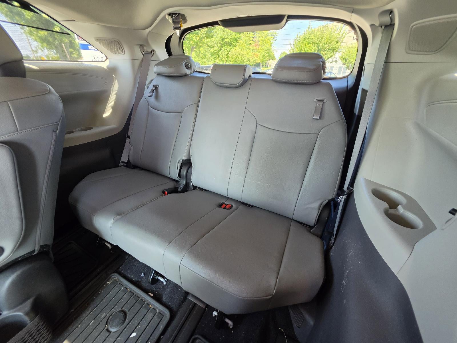 2023 Toyota Sienna Limited
