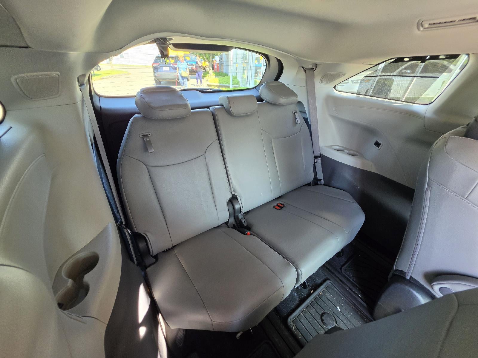 2023 Toyota Sienna Limited