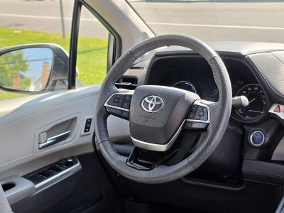 2023 Toyota Sienna Limited