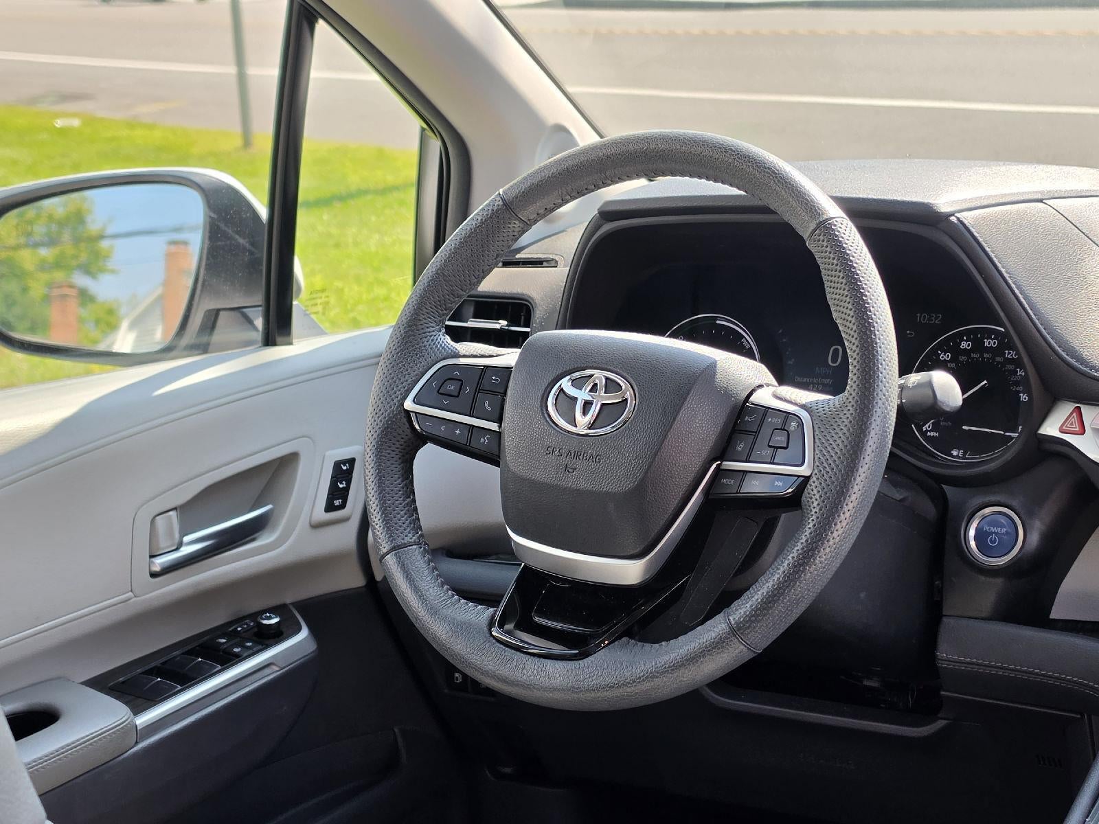2023 Toyota Sienna Limited
