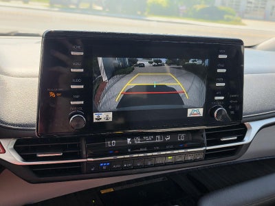 2023 Toyota Sienna Limited