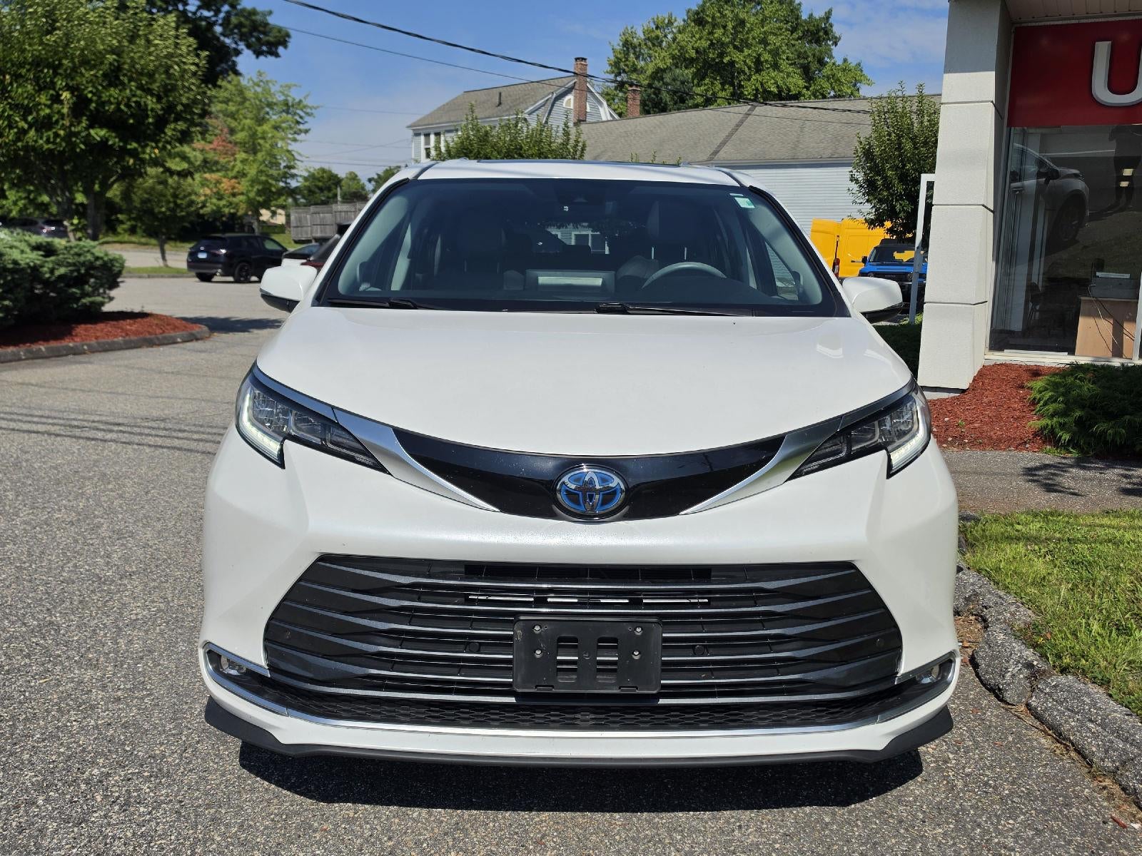2023 Toyota Sienna Limited