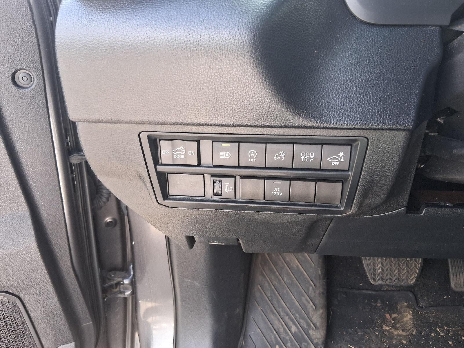 2022 Toyota Tundra SR5