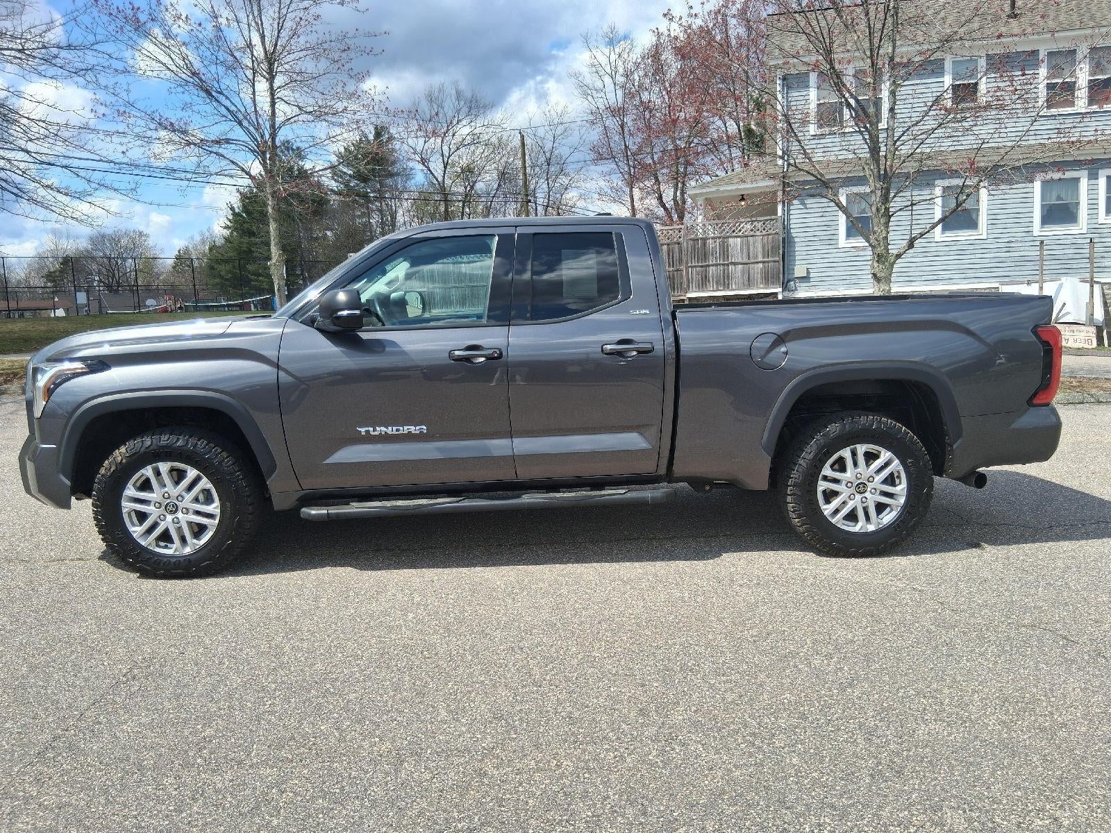 2022 Toyota Tundra SR5