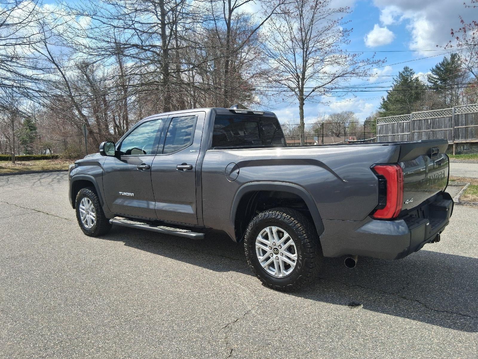 2022 Toyota Tundra SR5