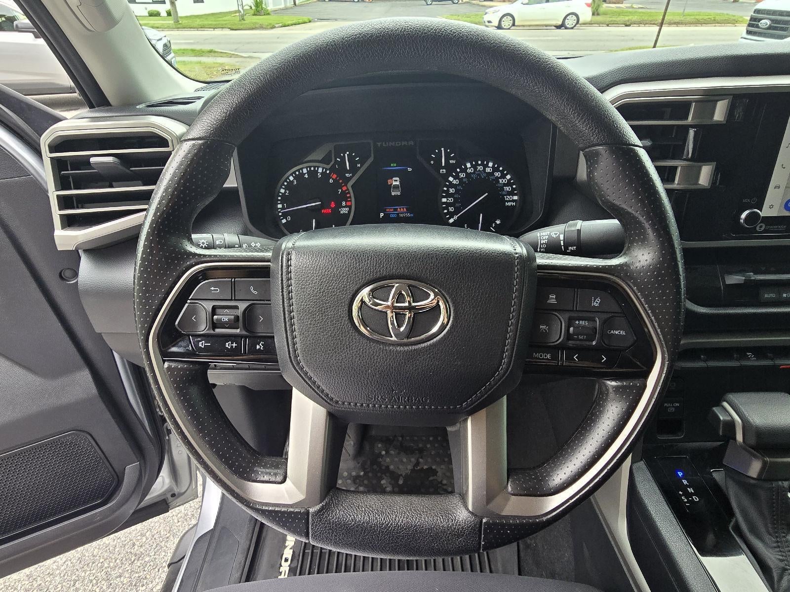 2023 Toyota Tundra 4WD SR5