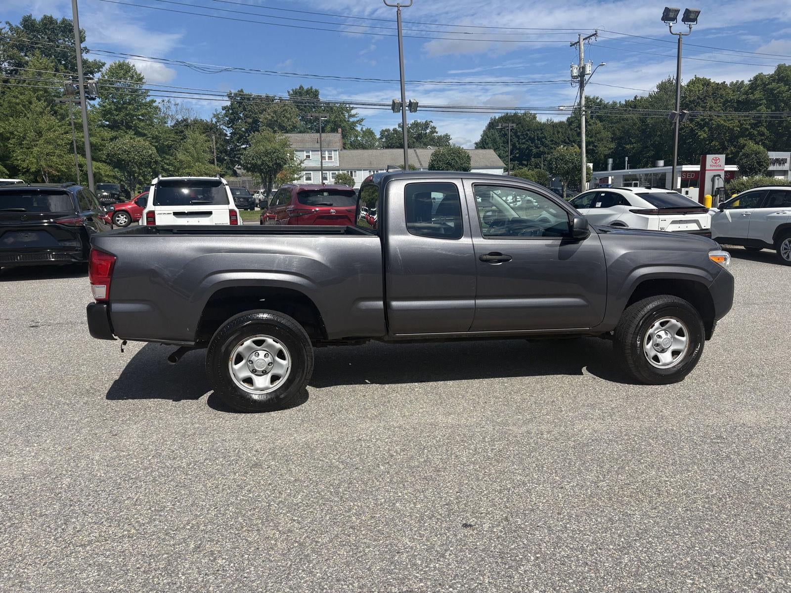 2016 Toyota Tacoma SR
