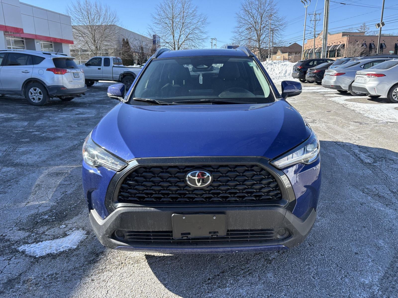 2023 Toyota COROLLA CROSS L LE