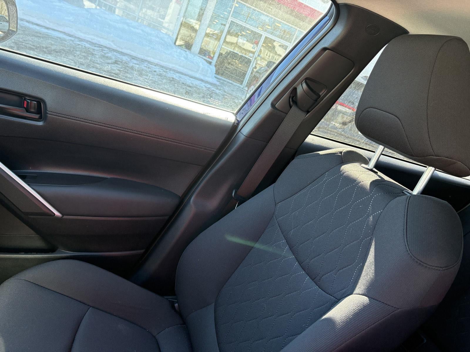 2023 Toyota COROLLA CROSS L LE