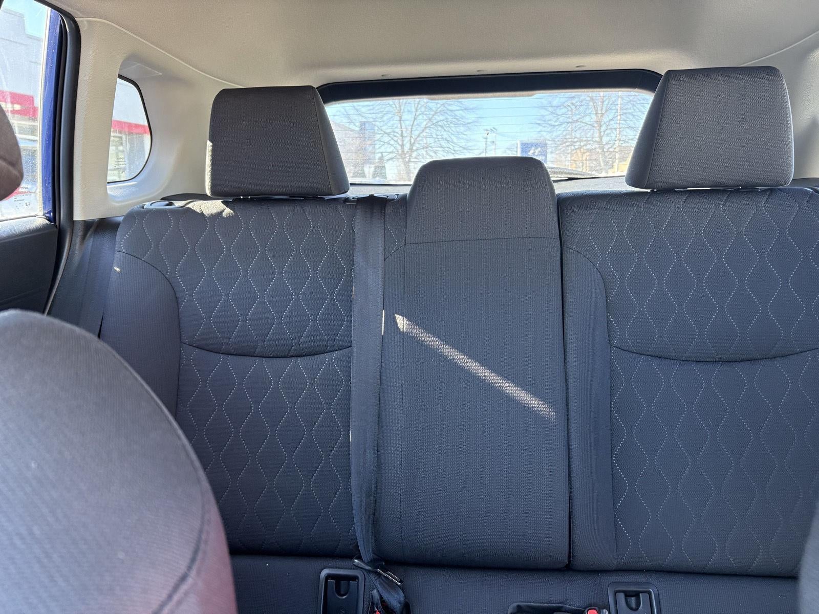 2023 Toyota COROLLA CROSS L LE