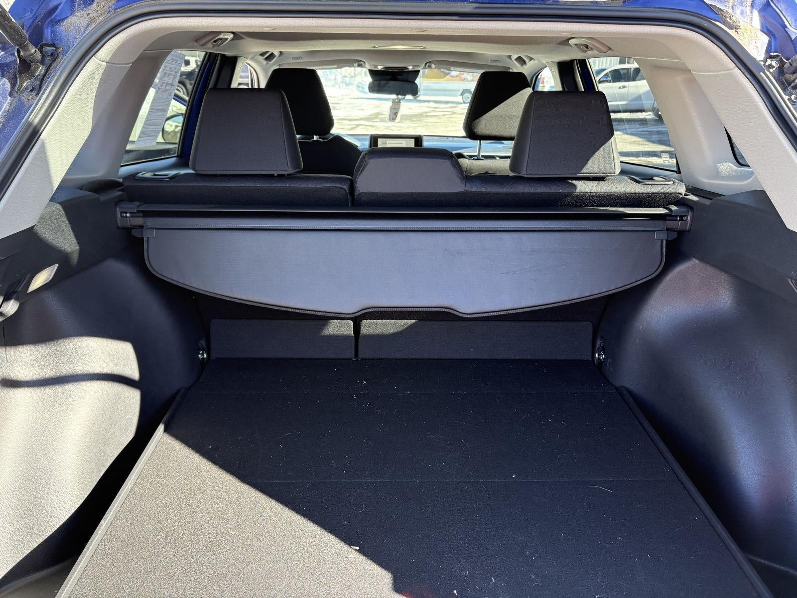 2023 Toyota COROLLA CROSS L LE