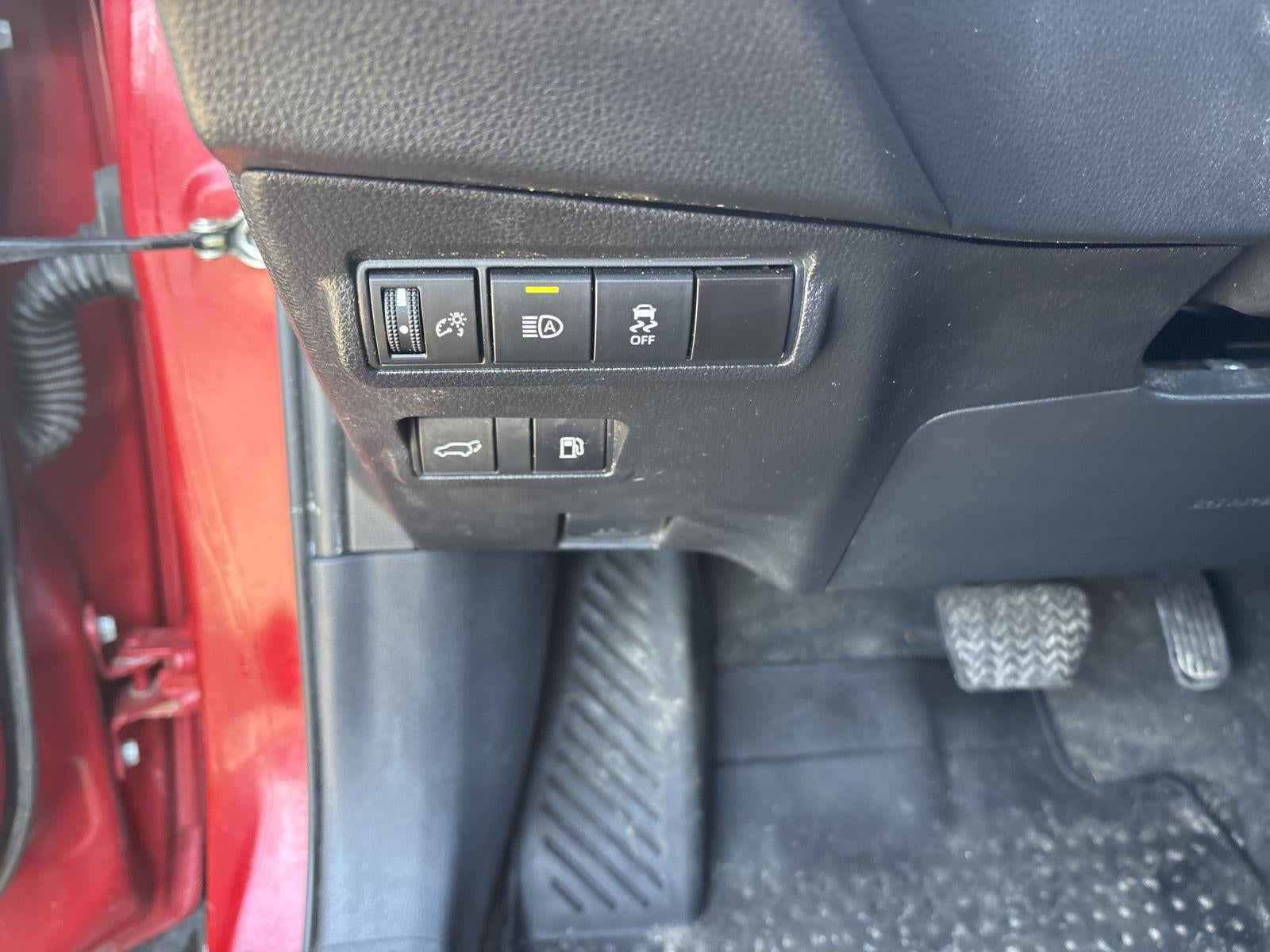 2023 Toyota Corolla Cross Hybrid XSE