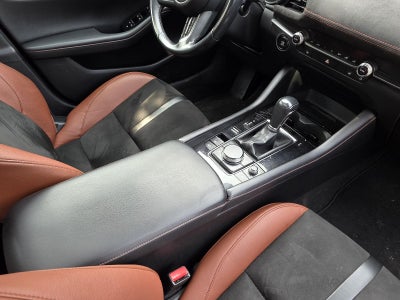 2024 Mazda Mazda3 Hatchback 2.5 Carbon Turbo
