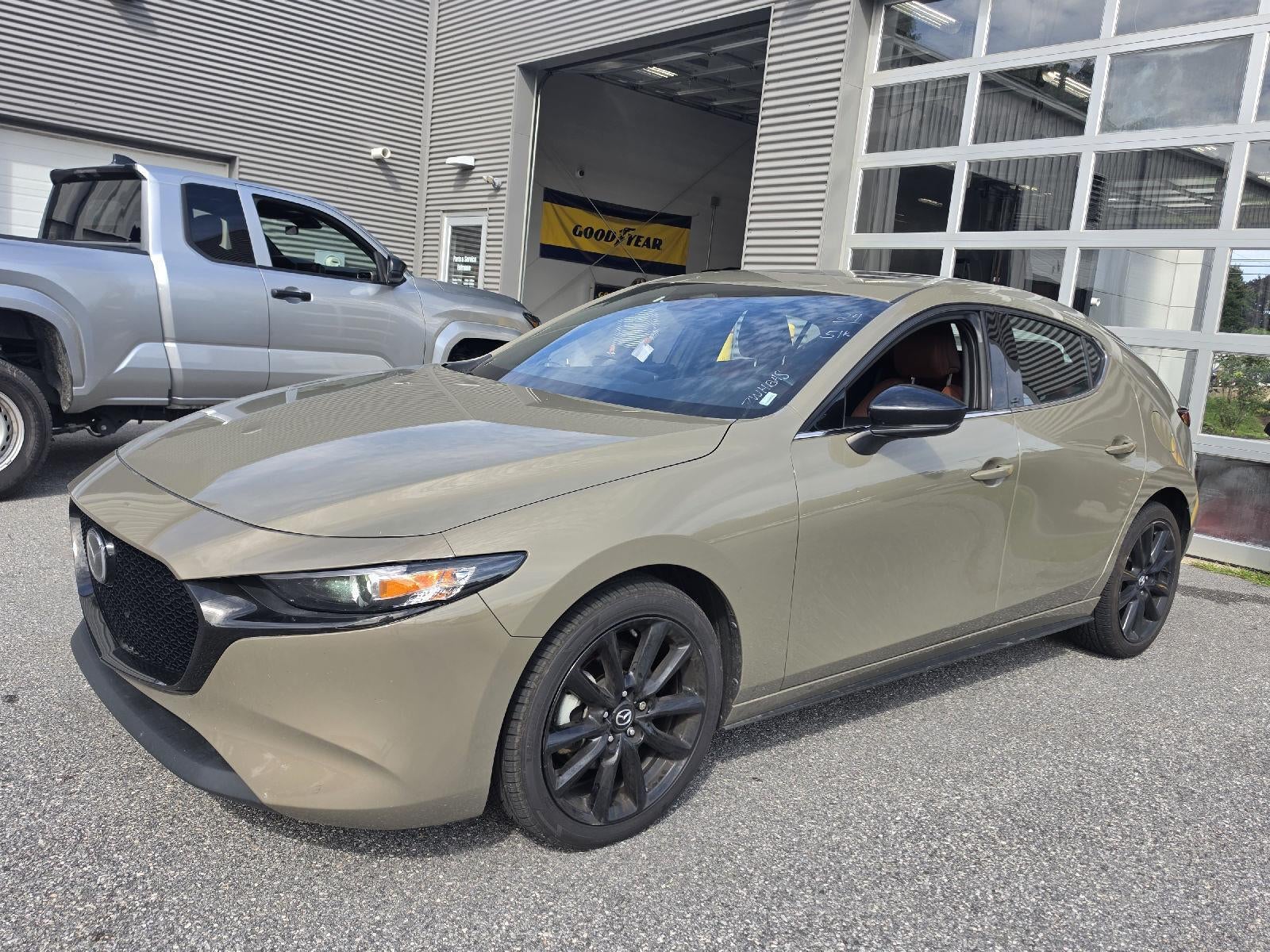 2024 Mazda Mazda3 Hatchback 2.5 Carbon Turbo