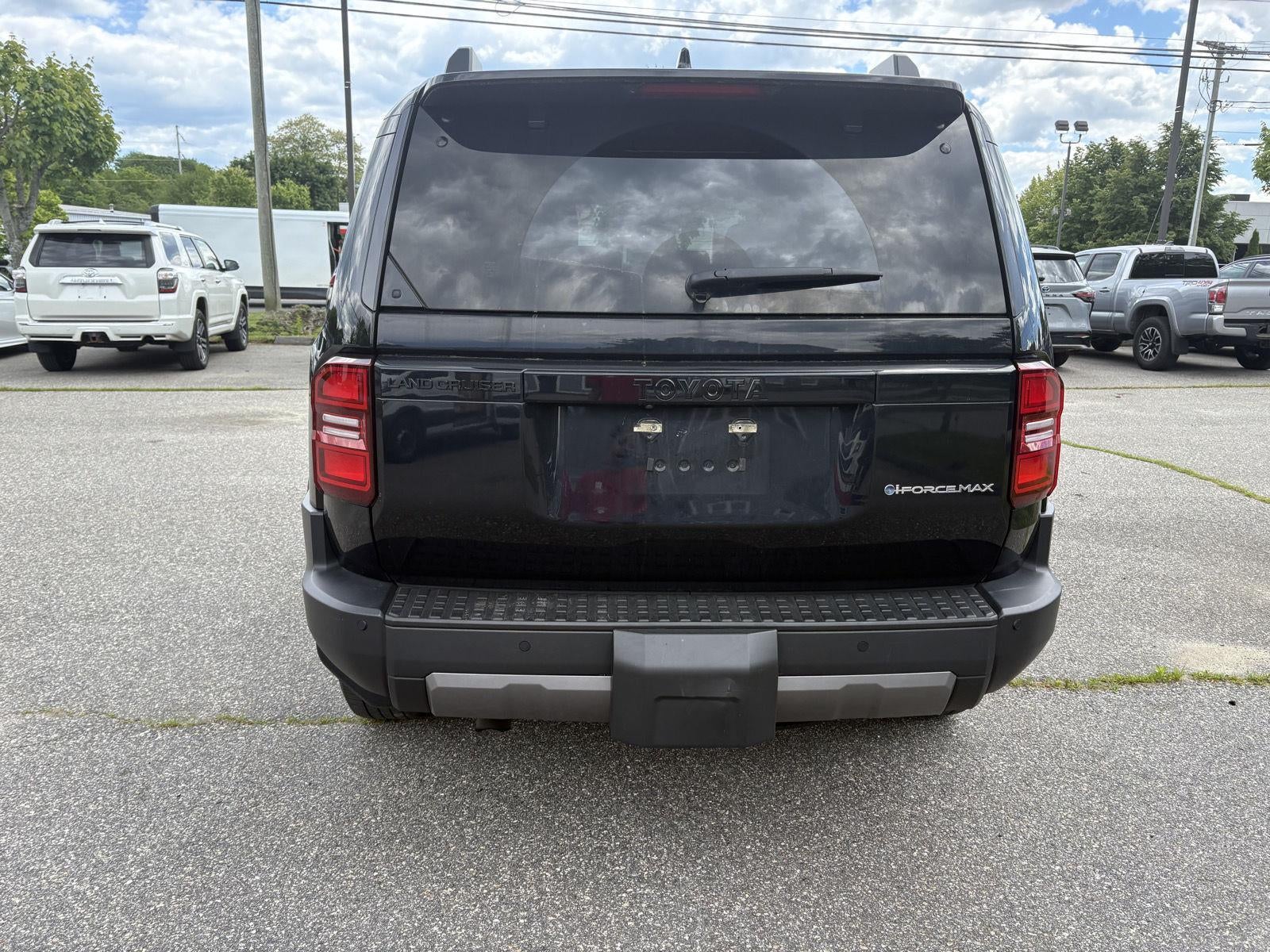 2025 Toyota Land Cruiser Base