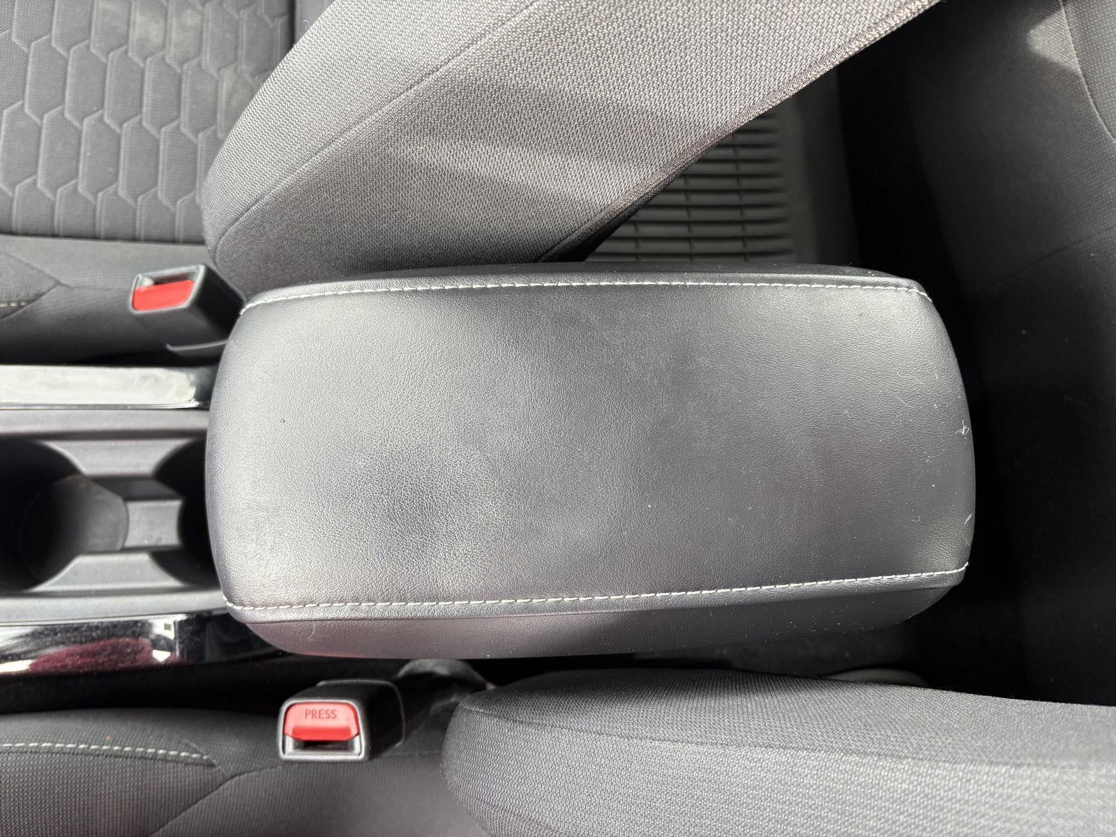 2022 Toyota Corolla Hatchback SE